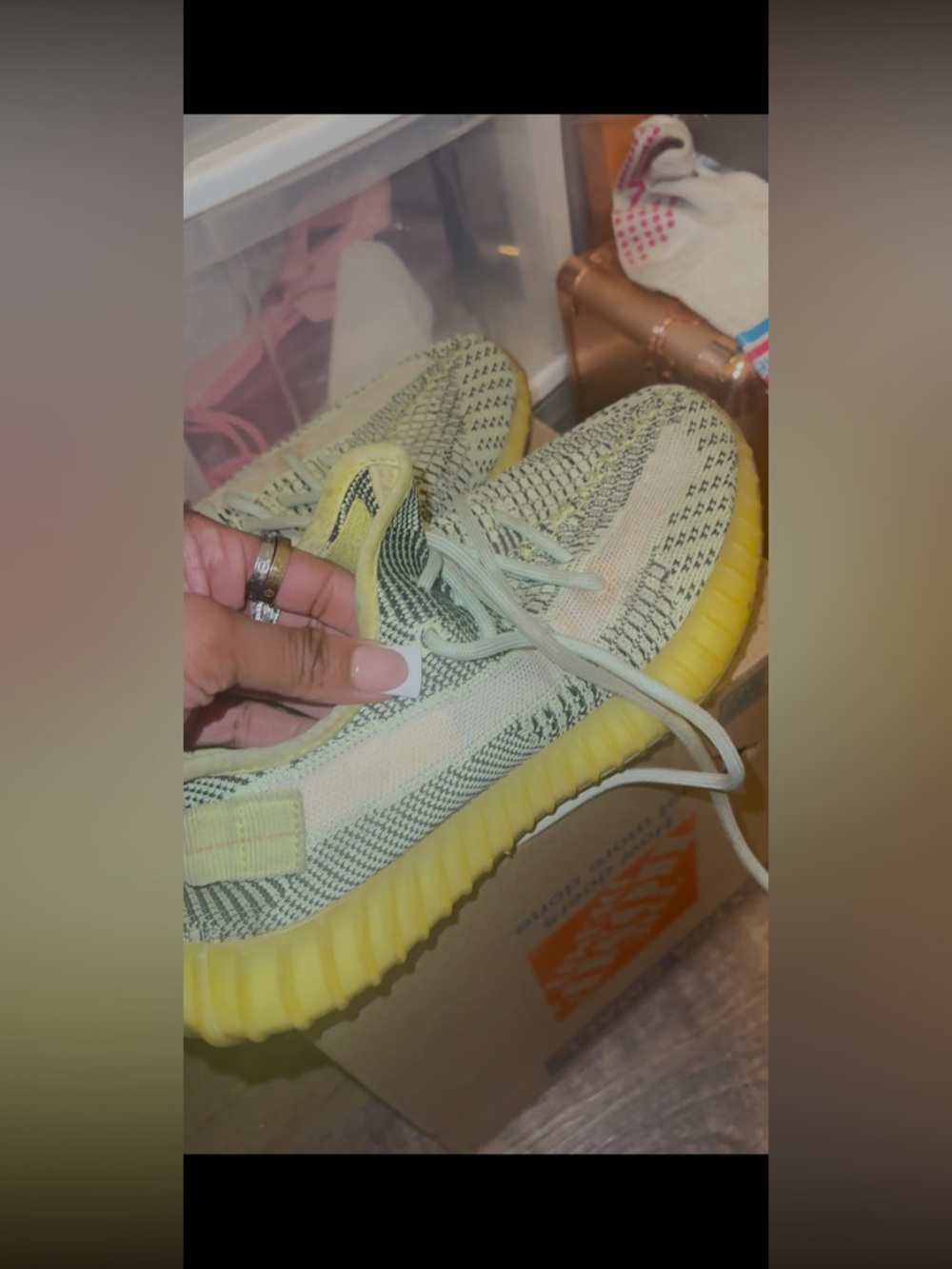 These are Yeezy Boost 350 V2 “Yeezreel (Non-Reflective)” ✅